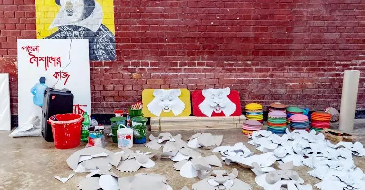 চবিতে চারুকলার শিক্ষার্থীদের বর্ষবরণে প্রস্তুতি