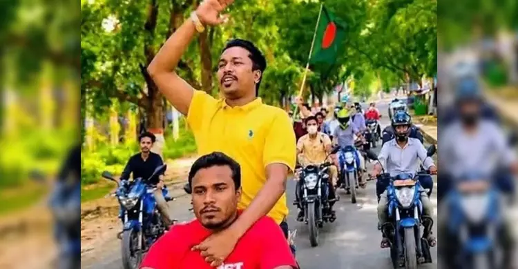 চবিতে নিষিদ্ধ ছাত্রলীগের মোটরসাইকেল শোডাউন