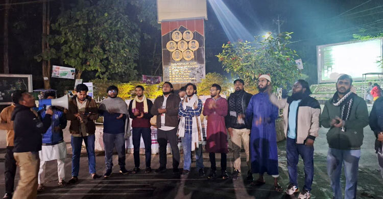 বিএনপি-ছাত্রদলের সংঘর্ষে নিহত সাকিব-তাহমিদ, প্রতিবাদে বিক্ষোভ