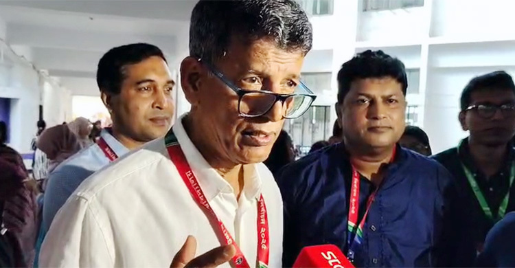 আশা করছি এই পরিবেশ ফলাফল ঘোষণার সময় পর্যন্ত থাকবে: চবি উপাচার্য