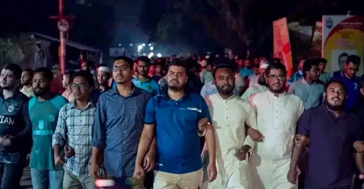 ডাকসু নেতাকর্মীদের ওপর হামলার প্রতিবাদে চাকসুর বিক্ষোভ