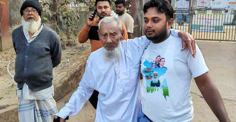 ‘এমন শাসক চাই যিনি দেশের মানুষকে স্বস্তি দিতে পারবেন’