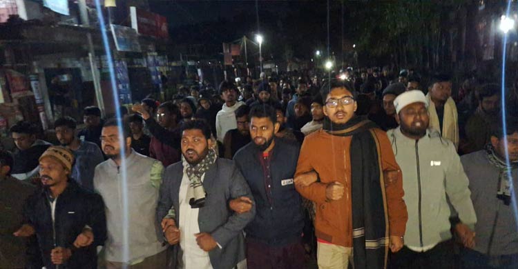 ওসমান হাদির মৃত্যুর ঘটনায় সারা দেশে বিক্ষোভ মিছিল