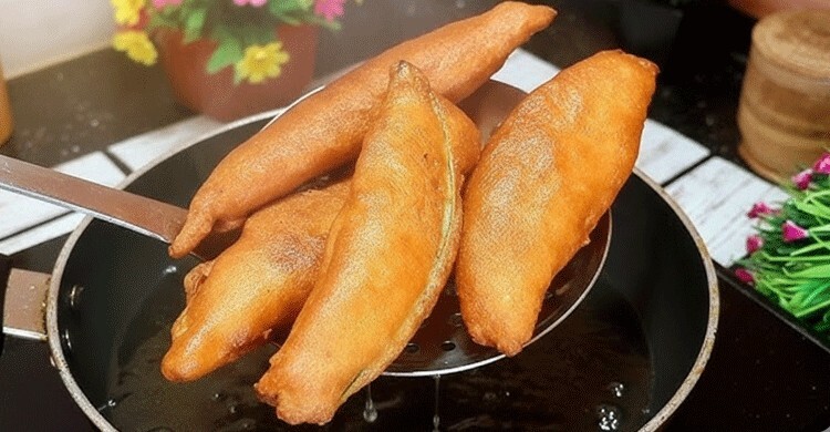 বেগুনি, পেঁয়াজুর অতিরিক্ত তেল ঝরাবেন যেভাবে