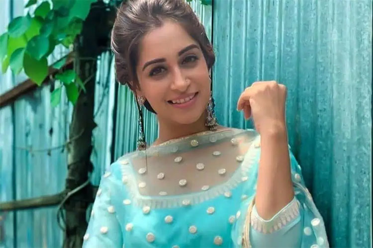 লিভার ক্যানসারে আক্রান্ত দীপিকা