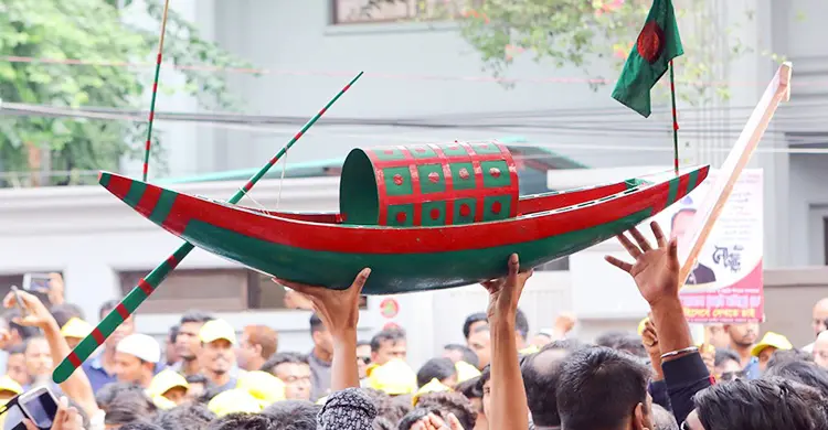 সরকারের পদত্যাগের এক দফা দাবিতে আগামী ২৮ অক্টোবর নয়াপল্টনে মহাসমাবেশ করার বিষয়ে অনড় অবস্থানে বিএনপি