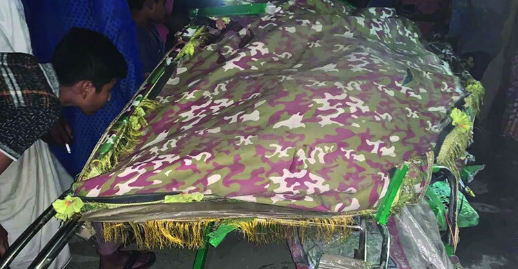 মির্জাপুরে ডাম্প ট্রাকের ধাক্কায় দুইজনের মৃত্যু, আহত ৫