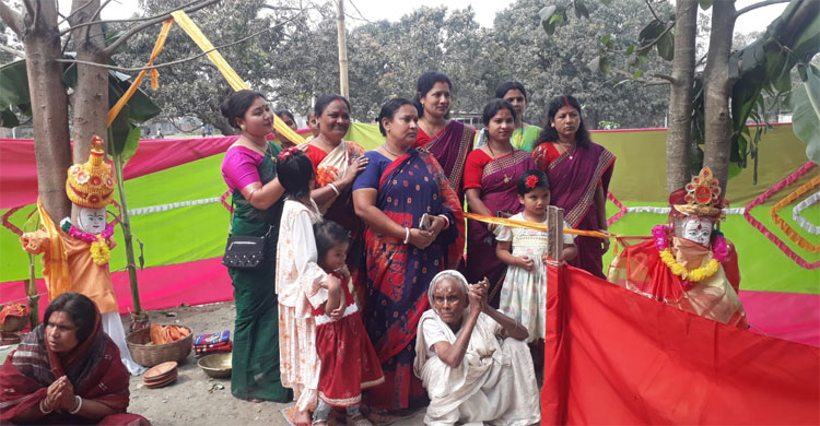 ধুমধামে বট-পাকুড়ের বিয়ে, অতিথি ৫ হাজার