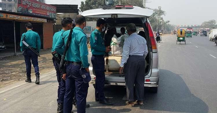 রাজধানীজুড়ে পুলিশের ৫৫০ টহল টিম, ২৪ ঘণ্টায় গ্রেফতার ২৫৬