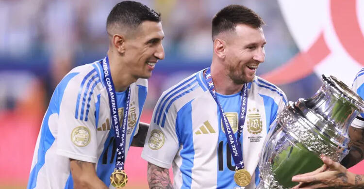 ফর্ম থাকুক আর না থাকুক, মেসির ২০২৬ বিশ্বকাপ খেলা উচিত