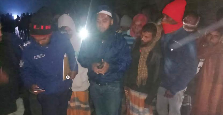 দামুড়হুদায় ট্রাক্টরের সঙ্গে সংঘর্ষে মোটরসাইকেলের দুই আরোহী নিহত