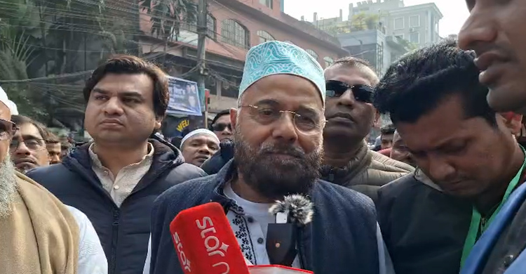 বাবা-মায়ের পথ ধরেই রাজনীতি করবেন তারেক রহমান