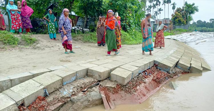 কাজ শেষের আগেই বাঁধে ধস