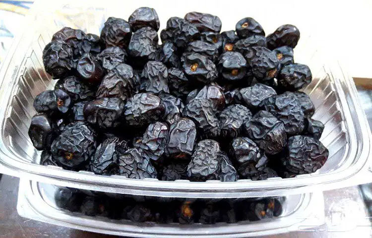 শীতে খেজুর খাওয়ার উপকারিতা