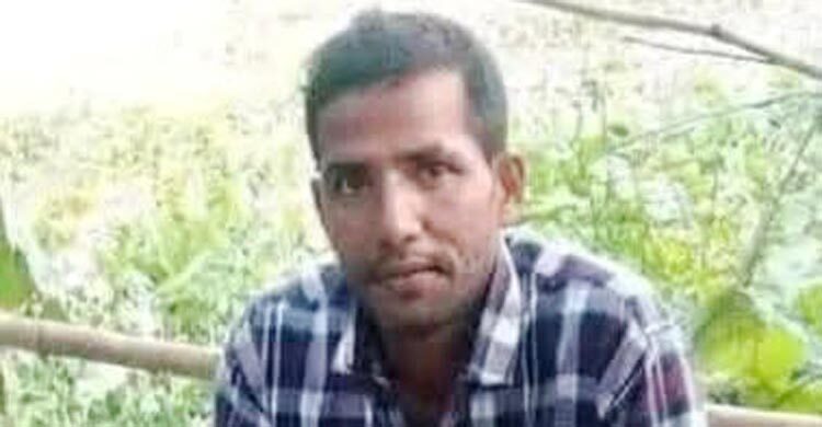 ডিবি পরিচয়ে তুলে নেওয়া হয় সেই ব্যবসায়ীকে