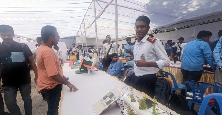 ঢাকা কলেজে চলছে আন্তর্জাতিক বিজ্ঞান প্রদর্শনী