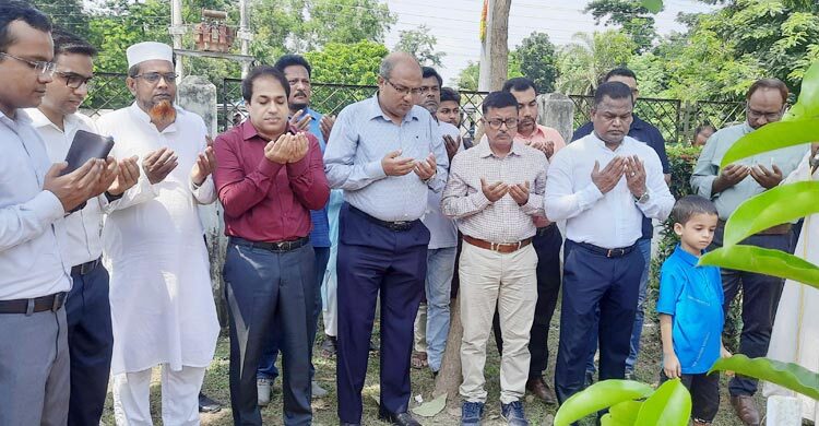 বাগেরহাটে জুলাই শহীদদের স্মরণে বৃক্ষরোপণ কর্মসূচি
