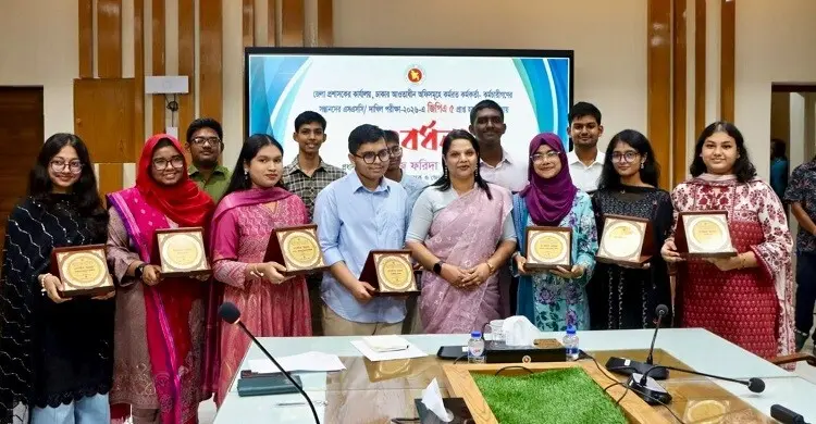 ‘মেড ইন বাংলাদেশ’কে বিশ্ববাজারে নিয়ে যাওয়ার আহ্বান ঢাকার ডিসির