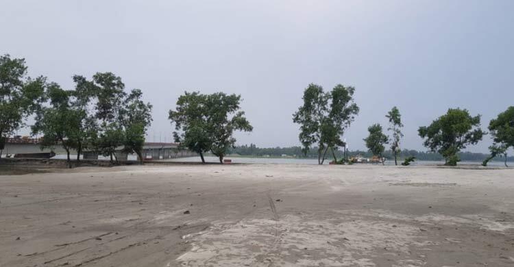 কুড়িগ্রামের ডিসি ও চার সচিবসহ সাতজনকে আইনি নোটিশ