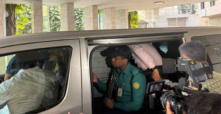 সাবেক ডিজিএফআই প্রধান সাইফুলের বাসা থেকে আড়াই কোটি টাকা উদ্ধার