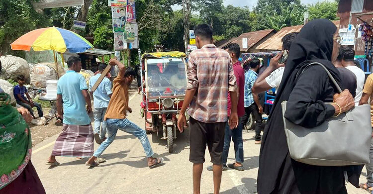 ব্রাহ্মণবাড়িয়ায় অটোরিকশা শ্রমিকদের অবরোধ প্রত্যাহার