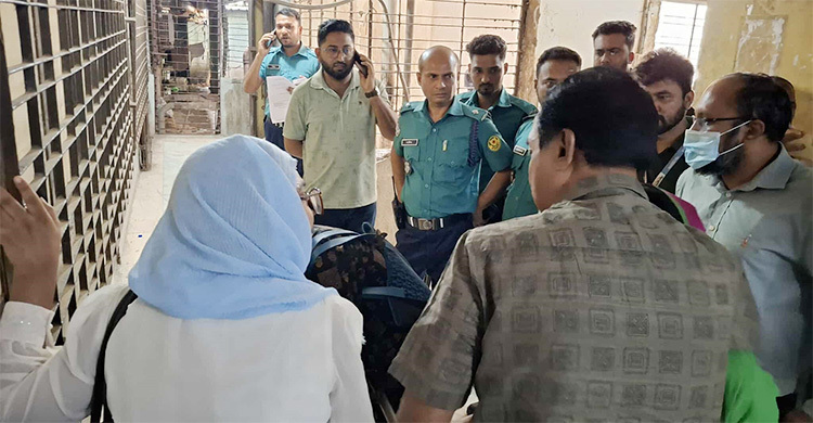 পুরান ঢাকায় গুলিতে নিহত ব্যক্তি শীর্ষ সন্ত্রাসী মামুন: পুলিশ