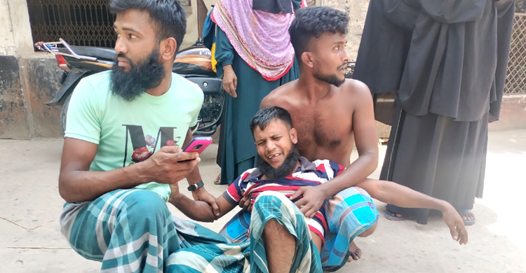 পুকুর সেচের সময় বিদ্যুৎস্পৃষ্টে কিশোরের মৃত্যু