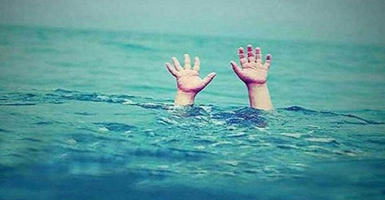 মাকে খুঁজতে গিয়ে পুকুরে ডুবে শিশুর মৃত্যু