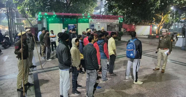 নতুন বছর উদযাপনের আগে দিল্লিতে ধরপাকড়, শতাধিক গ্রেফতার