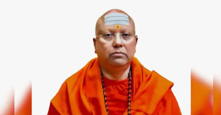 ‘দিল্লি বাবার’ সঙ্গে হোটেল রুমে দেখা করতে বাধ্য হতেন ছাত্রীরা