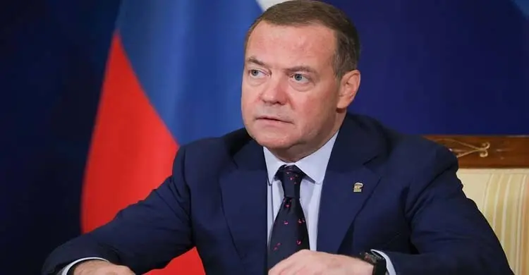 ১০ দফা শর্তে ট্রাম্পের যুদ্ধবিরতি ‘ইরানের বিজয়’: দিমিত্রি মেদভেদেভ