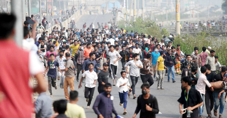 Demra-Jatrabari violence: Police sue 8,000 students