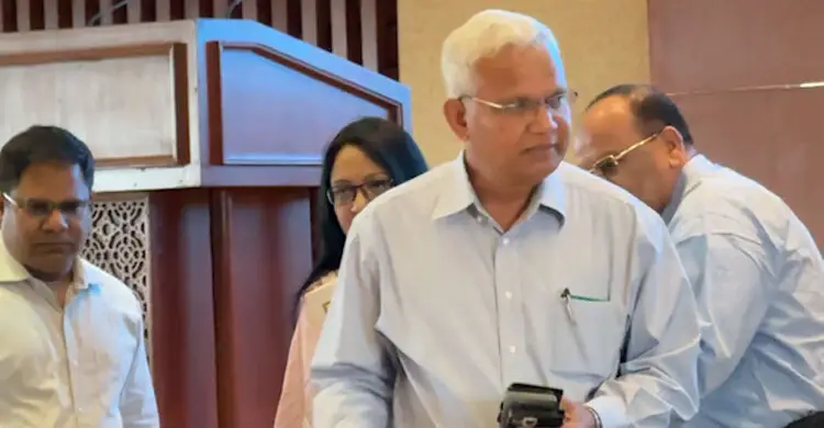 'ফ্যামিলি কার্ড' বিতরণ কর্মসূচি উদ্বোধন বিষয়ক সংবাদ সম্মেলনে সমাজকল্যাণমন্ত্রী