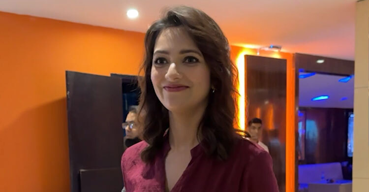 বাংলাদেশে সিনেমা হল পরিদর্শনে ব্যস্ত সময় পার করছেন ‘রাক্ষস’ সিনেমার নায়িকা সুস্মিতা