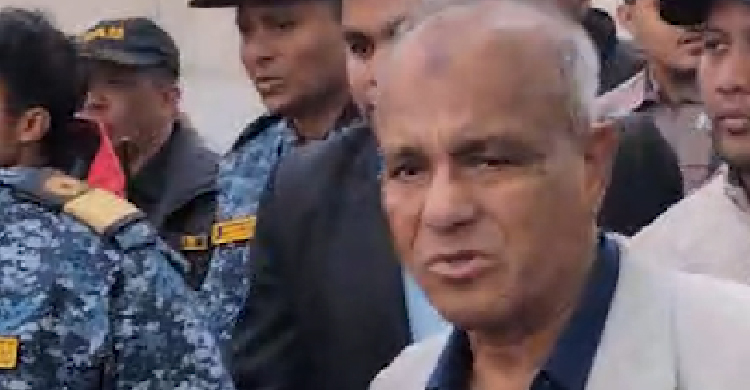 শহীদ জিয়ার মাজারে এলেন স্বরাষ্ট্র উপদেষ্টা!