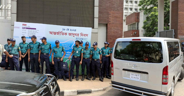 সচিবালয় ঘিরে কঠোর নিরাপত্তা, সোয়াট ও বিজিবি মোতায়েন