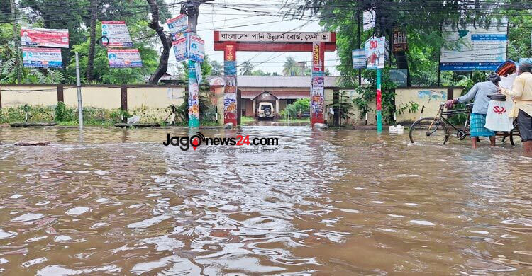 যে কারণে ডুবছে ফেনী শহর