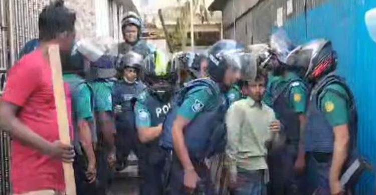 ডেমরায় বিএনপির ৩০ নেতাকর্মী আটক