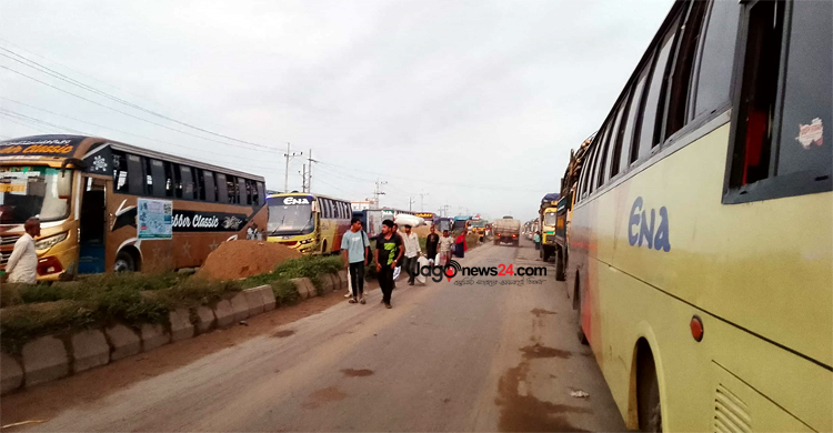 ঢাকা-সিলেট মহাসড়কের ব্রাহ্মণবাড়িয়া অংশে দীর্ঘ যানজট