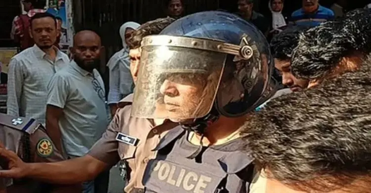 ডিজিএফআইয়ের সাবেক কর্মকর্তা মাঞ্জিল হায়দার ৫ দিনের রিমান্ডে