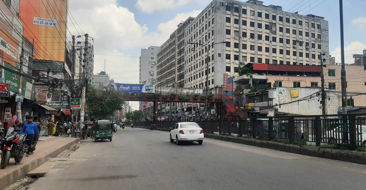 স্বরূপে ফেরেনি ঢাকা, সড়কে স্বস্তি