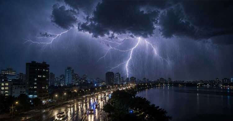 রাতে ঢাকার তাপমাত্রা সামান্য কমতে পারে