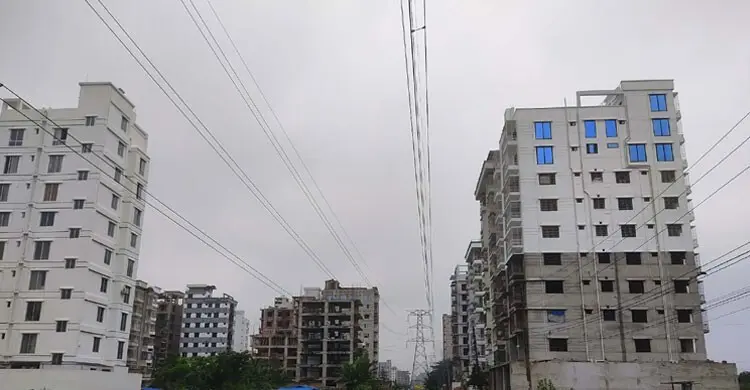 দুপুর ১টার মধ্যে ঢাকায় বজ্রসহ বৃষ্টির আভাস