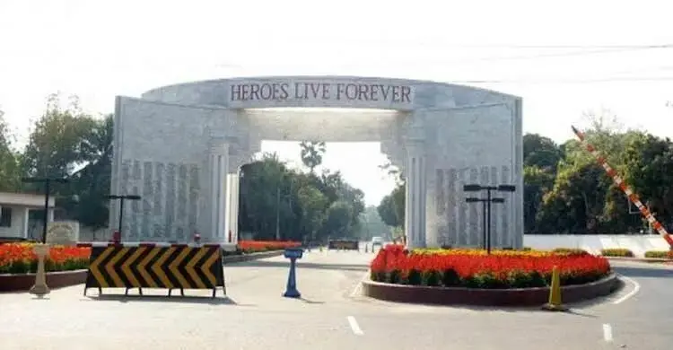 ঢাকা সেনানিবাসের অধীনে ১২৬ জনের নিয়োগ, অষ্টম শ্রেণি পাসেও আবেদন