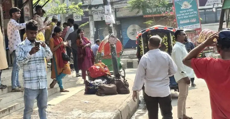 ‘যেভাবে ঢাকা থেকে যাত্রী গেছে সেভাবে এখনো আসেনি’