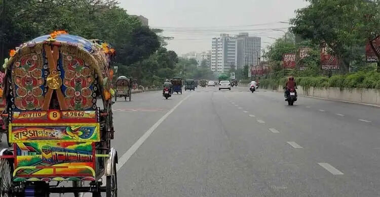 Dhaka gradually empties as Eid holiday begins