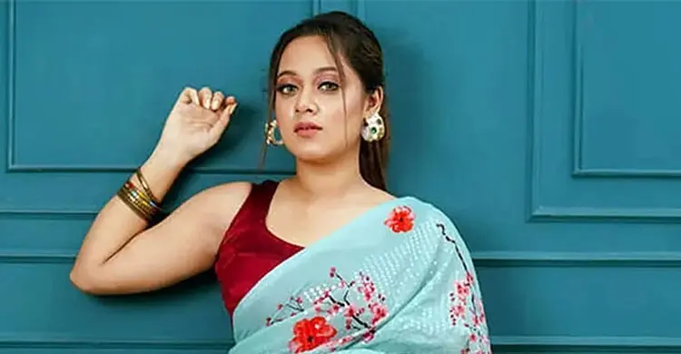 ‘বিদায়’ নিয়ে ফিরছেন দীঘি