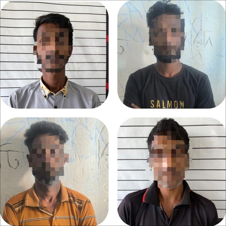 নতুন অটোরিকশা ছিনতাই করতে দিয়াবাড়িতে কিশোরকে গলা কেটে হত্যা