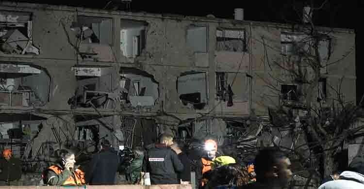 ইসরায়েলি শহর-উপসাগরীয় ঘাঁটিতে হামলা, আইআরজিসির দাবি নিহত ২০০’র বেশি