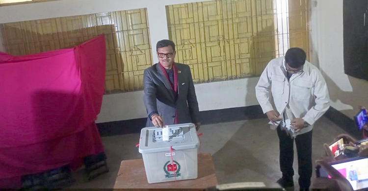 ‘এরআগে এতো উৎসবমুখর পরিবেশে ভোট দেখিনি’